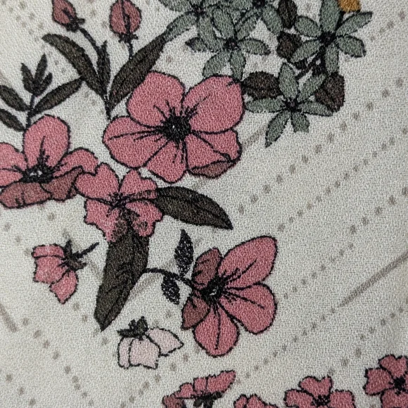 Maurices Floral Sleeveless Button-Down Boho Top - Large - Picture 7 of 13